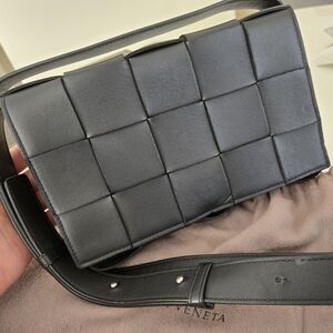 Bottega veneta Cassette Bag (Black)